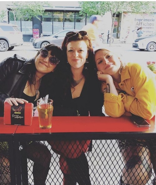 Taxi Girls