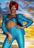 Yvie Oddly